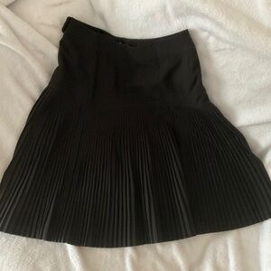 Black pleated skirt